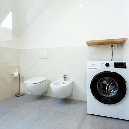 Sunny Escape - With Terrace *