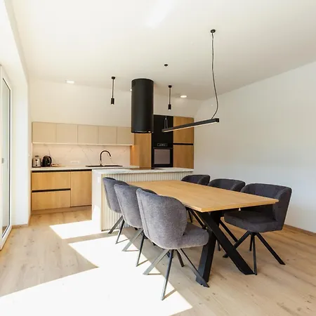 Sunny Escape - With Terrace