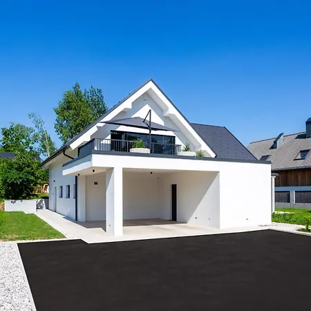 Sunny Escape - With Terrace * Lesce (Upper Carniola)