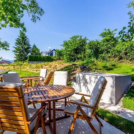 Sunny Escape - With Terrace Lesce (Upper Carniola)