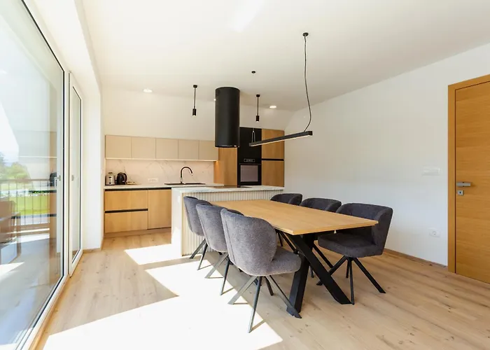 Sunny Escape - With Terrace