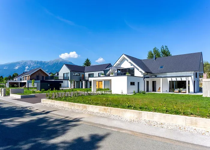 Sunny Escape - With Terrace Lesce (Upper Carniola)