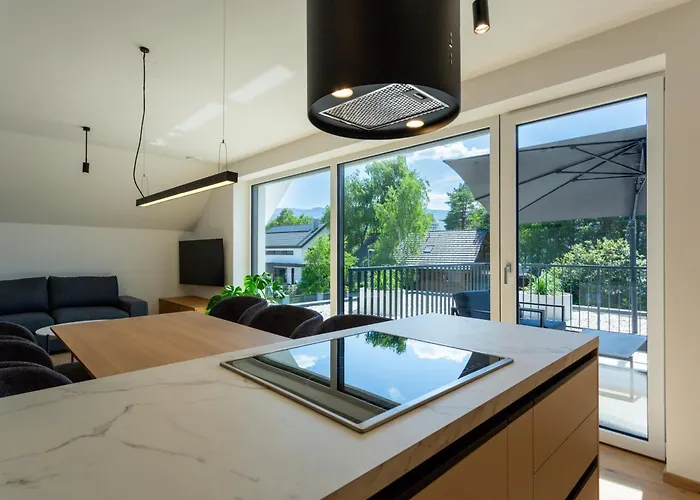 Sunny Escape - With Terrace *